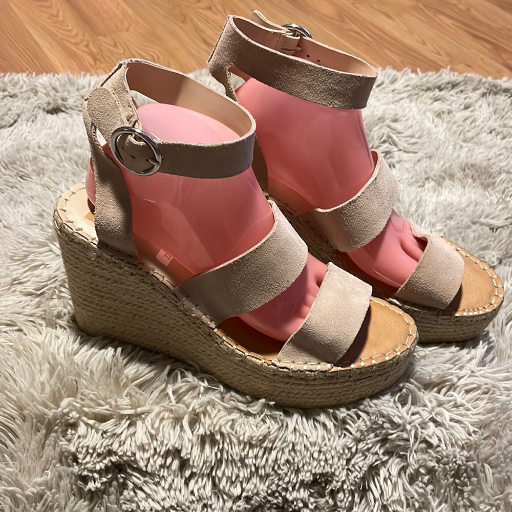 NEW Dolce Vita Shae Platform Sandals.  11M
